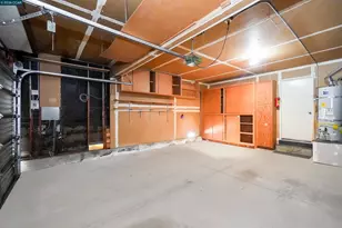 121 Violet Rd, Hercules, CA 94547 - Photo 31