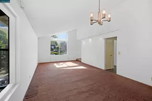 121 Violet Rd, Hercules, CA 94547 - Photo 17