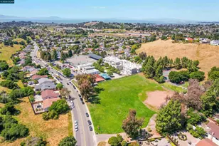 121 Violet Rd, Hercules, CA 94547 - Photo 71