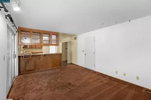 121 Violet Rd, Hercules, CA 94547 - Photo 29