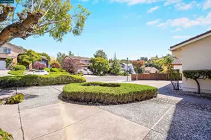 121 Violet Rd, Hercules, CA 94547 - Photo 9