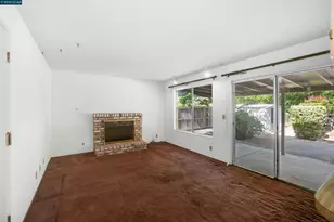 121 Violet Rd, Hercules, CA 94547 - Photo 27