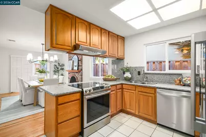 9689 Davona Dr, San Ramon, CA 94583 - Photo 17