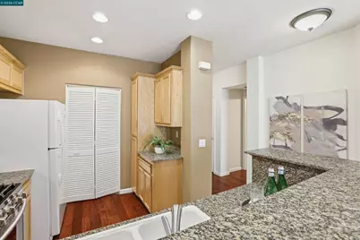 3240 Maguire Way #225, Dublin, CA 94568 - Photo 5
