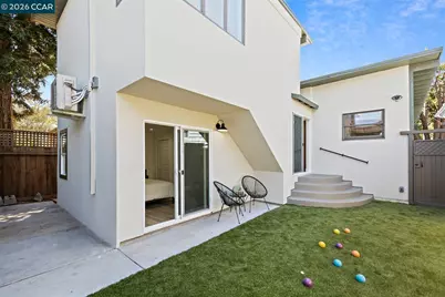 2703 Mathews St, Berkeley, CA 94702 - Photo 29