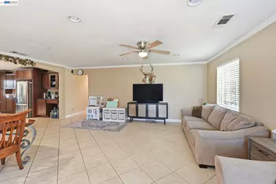 10378 Priest, French Camp, CA 95231 - Photo 5