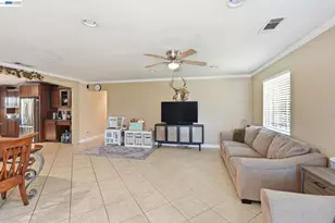 10378 Priest, French Camp, CA 95231 - Photo 5