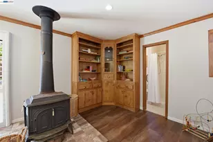 1738 Via Buena Vista, San Lorenzo, CA 94580 - Photo 19