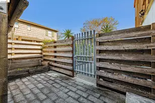 848 61st St, Oakland, CA 94608 - Photo 33