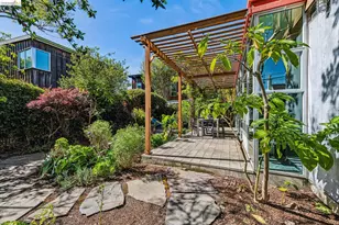 848 61st St, Oakland, CA 94608 - Photo 29