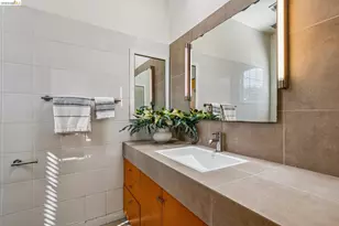 848 61st St, Oakland, CA 94608 - Photo 15