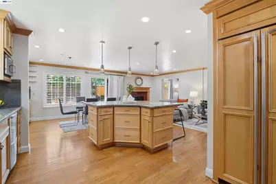 32760 Orick St, Union City, CA 94587 - Photo 13