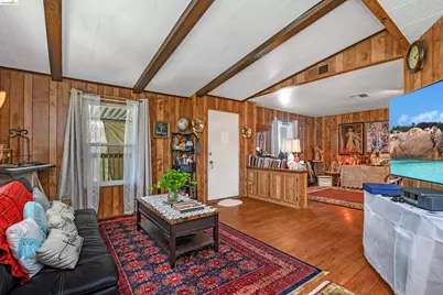273 Luau Dr, Pittsburg, CA 94565 - Photo 7