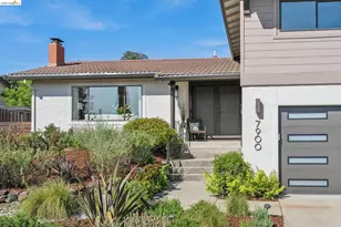 7900 Hansom Dr, Oakland, CA 94605 - Photo 3