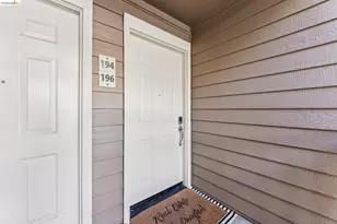 194 Lakeshore Ct, Richmond, CA 94804 - Photo 3