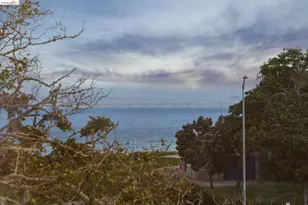194 Lakeshore Ct, Richmond, CA 94804 - Photo 23