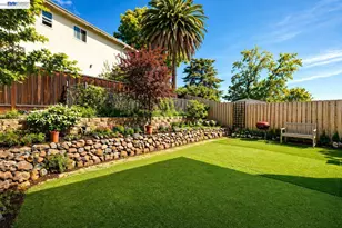 17676 Garland Ct, Castro Valley, CA 94546 - Photo 21