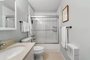 666 Oakland Ave, Oakland, CA 94611 - Photo 23