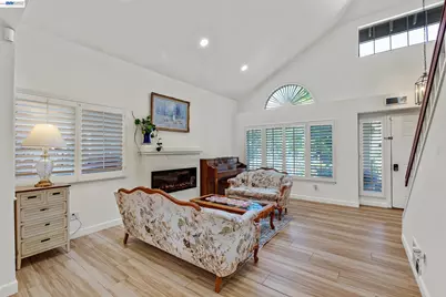 3374 Brook Leaf Ct, San Jose, CA 95132 - Photo 11