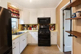 18183 Rainier Ave, Hayward, CA 94541 - Photo 3