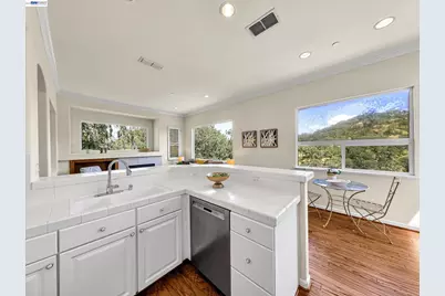 2964 Saklan Indian Dr, Walnut Creek, CA 94595 - Photo 11