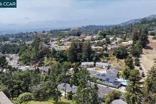 125 Elysian Fields Dr, Oakland, CA 94605 - Photo 49