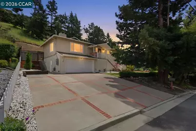 125 Elysian Fields Dr, Oakland, CA 94605 - Photo 1