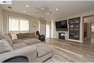 1504 Melanie Way, Livermore, CA 94550 - Photo 5