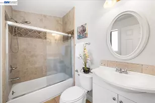 2170 Ralmar Ave, East Palo Alto, CA 94303 - Photo 17