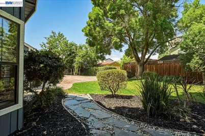 2377 College Ave, Livermore, CA 94550 - Photo 5