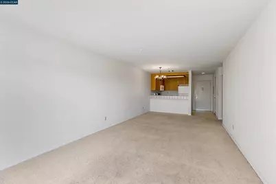 1201 Alta Vista Dr #206, Walnut Creek, CA 94596 - Photo 17