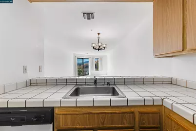 1201 Alta Vista Dr #206, Walnut Creek, CA 94596 - Photo 11