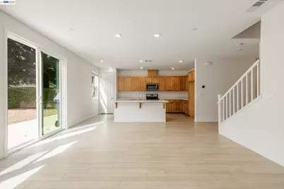 60 Molveno Dr, Stockton, CA 95209 - Photo 25