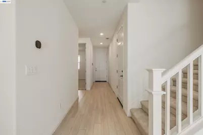 60 Molveno Dr, Stockton, CA 95209 - Photo 19
