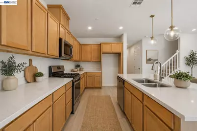 60 Molveno Dr, Stockton, CA 95209 - Photo 9