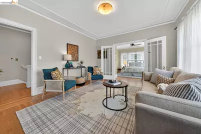 594 55th St, Oakland, CA 94609 - Photo 9