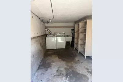 594 55th St, Oakland, CA 94609 - Photo 29