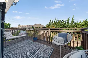 594 55th St, Oakland, CA 94609 - Photo 25