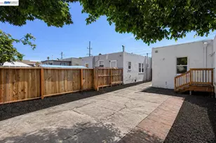 7850 Lockwood St, Oakland, CA 94621 - Photo 25