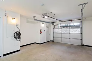 6555 Shattuck Ave., Oakland, CA 94609 - Photo 33