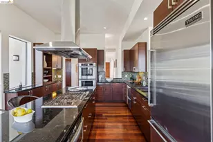 46 Carisbrook Ln, Oakland, CA 94611 - Photo 15