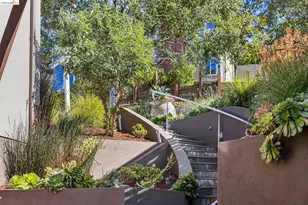 46 Carisbrook Ln, Oakland, CA 94611 - Photo 5