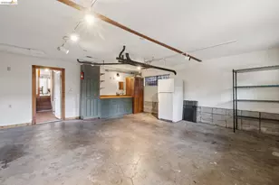 3710 West St, Oakland, CA 94608 - Photo 61