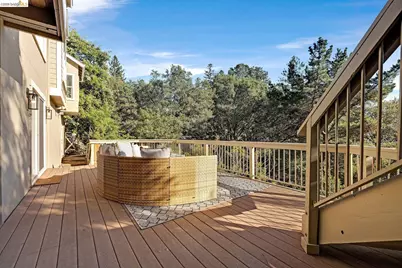 6203 Westwood Way, Oakland, CA 94611 - Photo 35