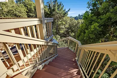 6203 Westwood Way, Oakland, CA 94611 - Photo 39