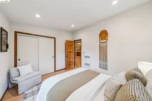 5504 Merriewood Dr, Oakland, CA 94611 - Photo 15