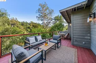 5504 Merriewood Dr, Oakland, CA 94611 - Photo 9