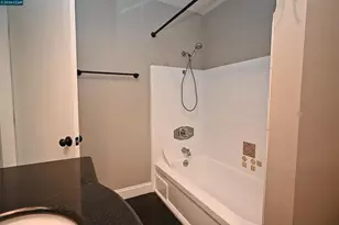 1425 Lakeside Dr, Oakland, CA 94612 - Photo 23