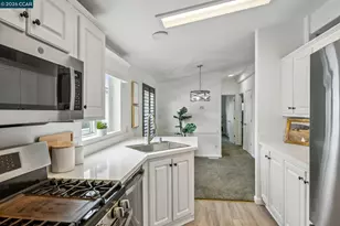 115 Cabana, Napa, CA 94558 - Photo 1