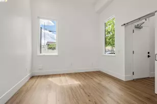 1545 32nd St, Oakland, CA 94608 - Photo 15